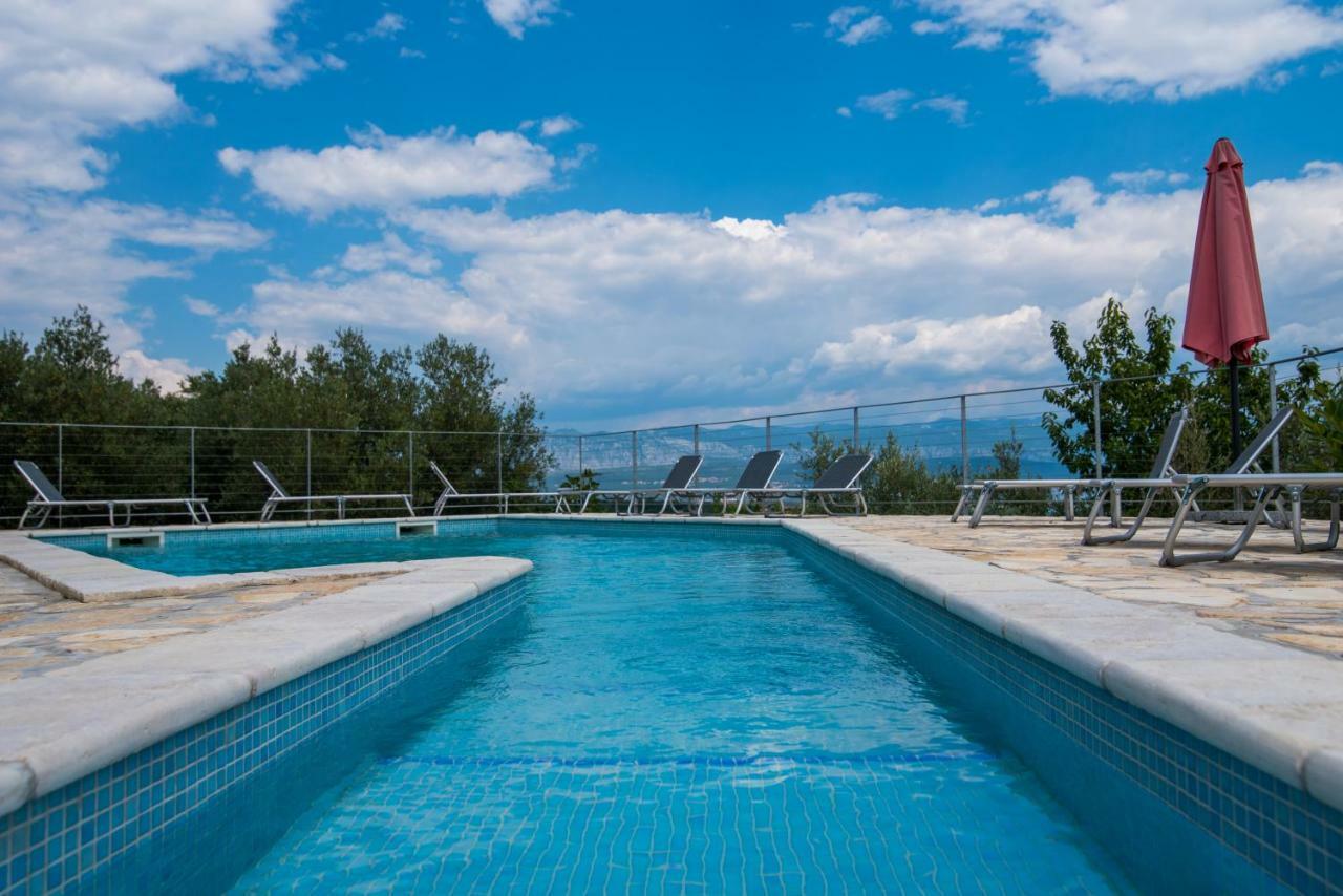 Holiday House Rosalia With Seaview And Swimming Pool Suzan ภายนอก รูปภาพ